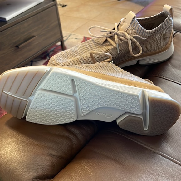 Clark’s Men’s - Trigenic Native Knit Sneaker - US 10.5 - Picture 4 of 9